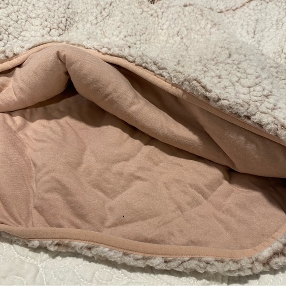 Playing for Keeps Pullover Sweater Sherpa Teddy Fleece - Picture 9 of 12